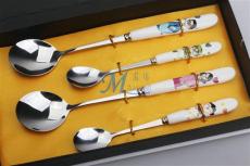 一家4口陶瓷餐具 韩式创意餐具 叉勺筷 礼盒