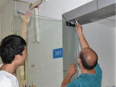 安装地弹簧-广州玻璃门地弹簧地锁更换安装