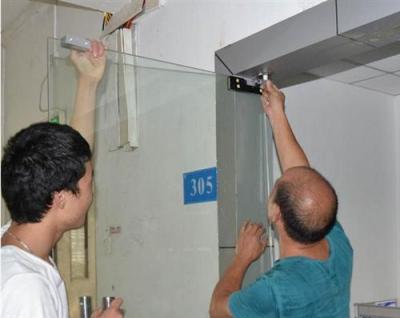 玻璃门地弹簧维修-广州玻璃门修地弹簧地锁