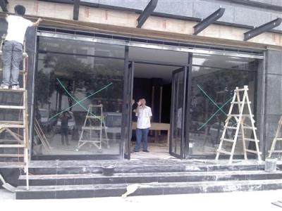 广州自动感应门维修 玻璃工程安装维修